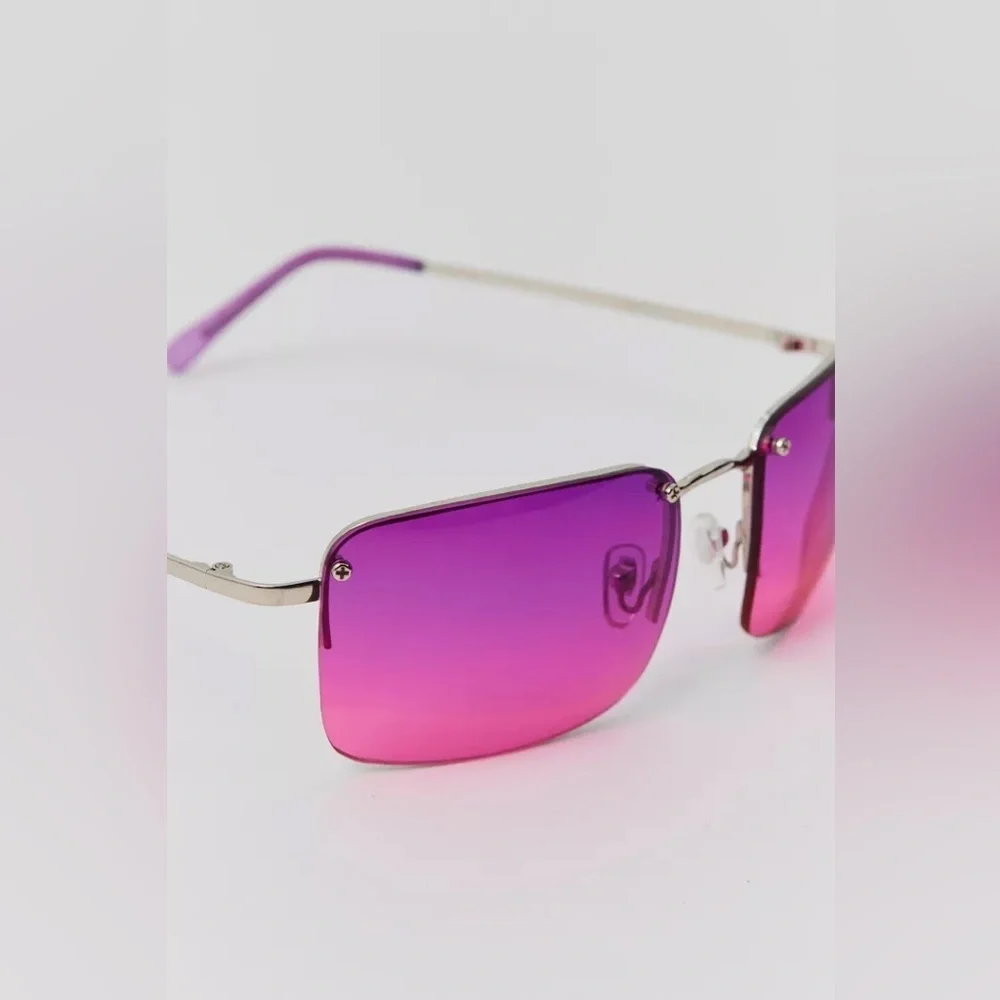 NWT Urban Renewal Vintage Hello 2000s Sunglasses